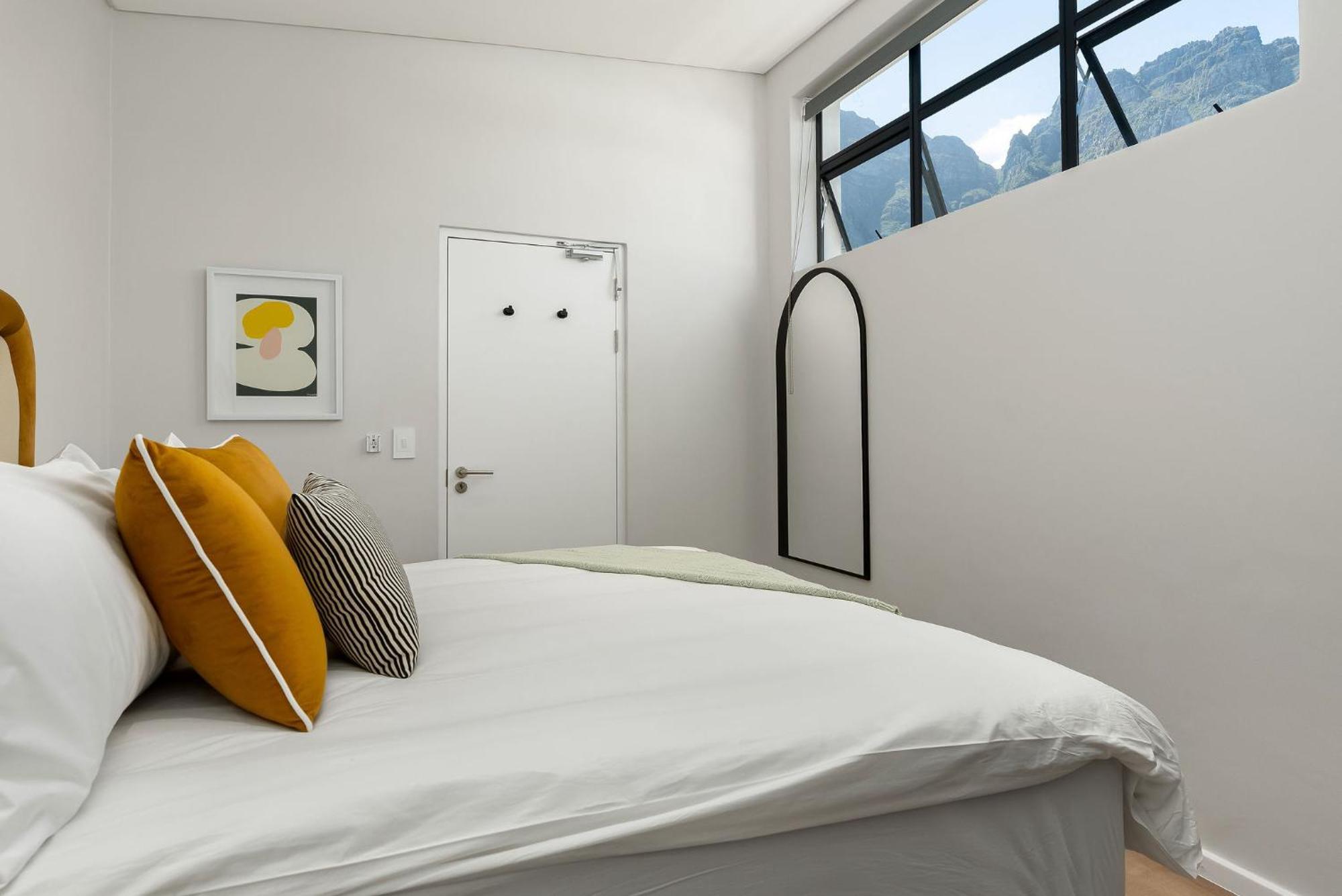 Neighbourgood 1St Crescent Camps Bay Ξενοδοχείο Κέιπ Τάουν Δωμάτιο φωτογραφία